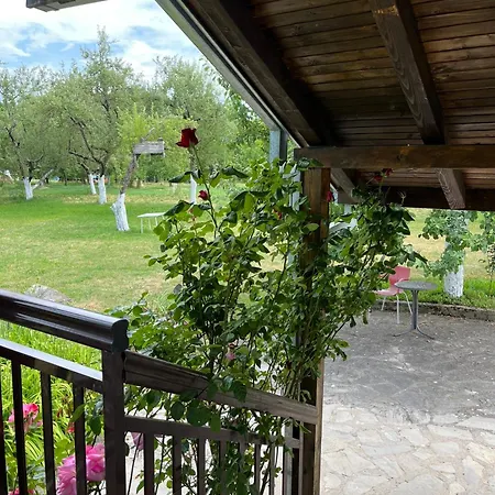 Dom wakacyjny Vikendica Kosta *